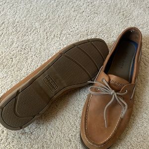 Sperry boat shoes
